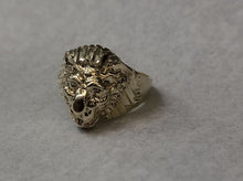 Load image into Gallery viewer, Regal Lion Ring